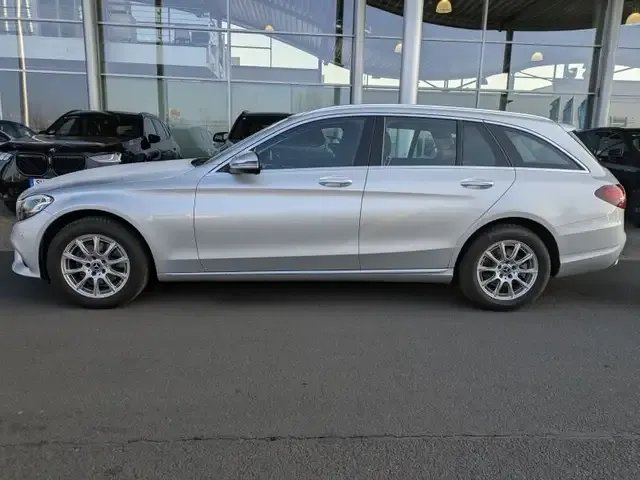 Mercedes-Benz Sonstige