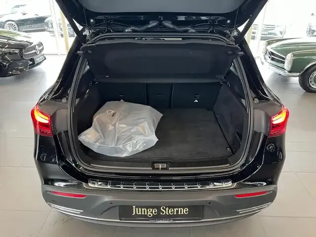 Mercedes-Benz EQA 300