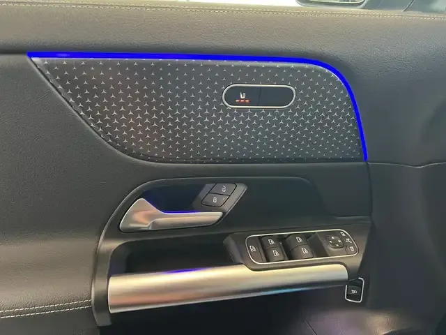 Mercedes-Benz EQA 300