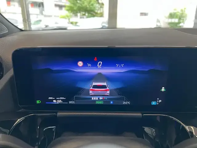 Mercedes-Benz EQA 300