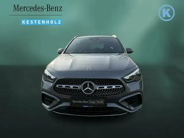 Mercedes-Benz GLA 220