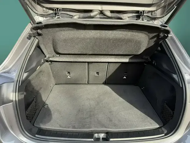 Mercedes-Benz GLA 220