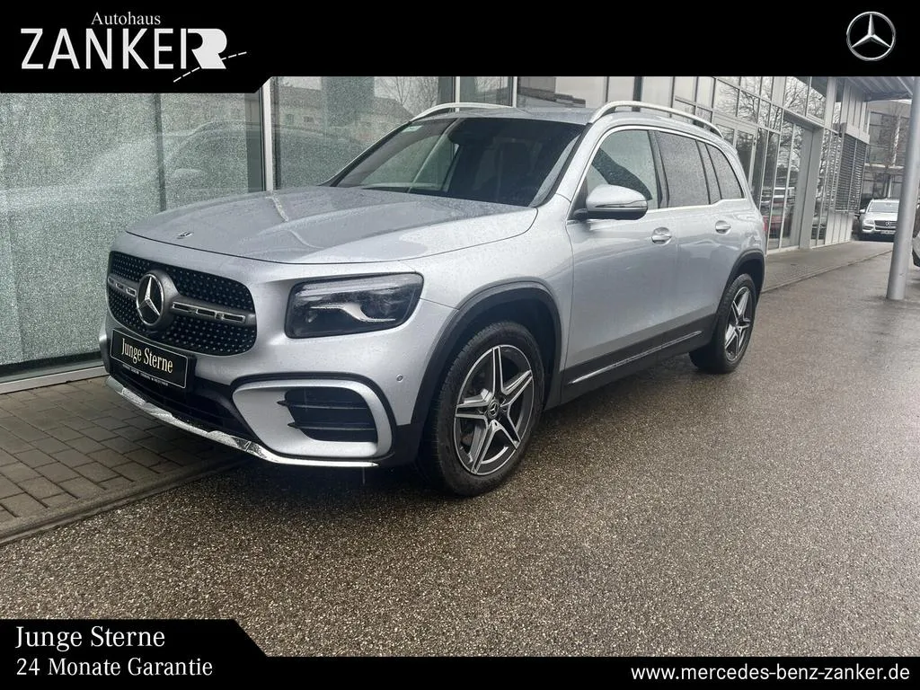 Mercedes-Benz GLB 200