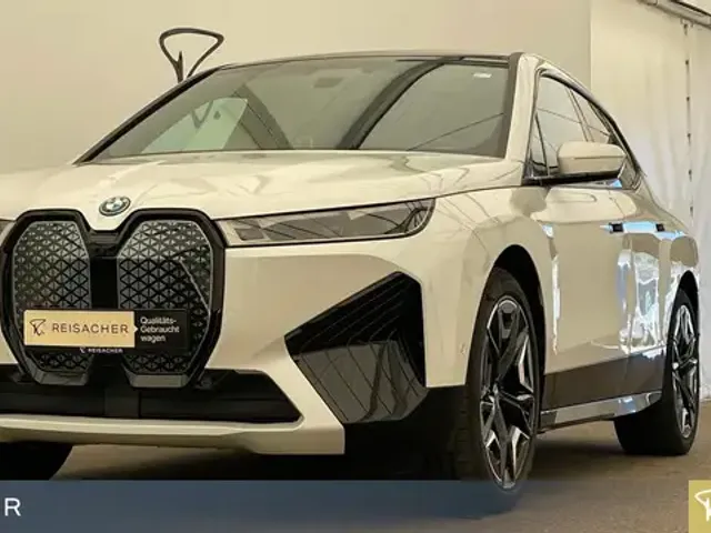 BMW iX