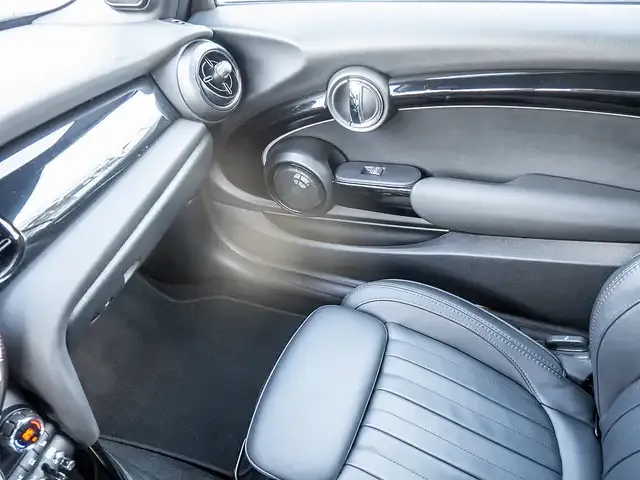 MINI John Cooper Works Cabrio