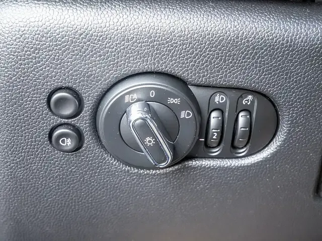 MINI John Cooper Works Cabrio