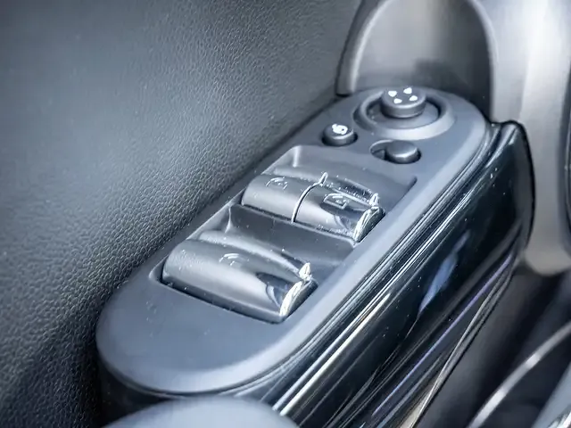 MINI John Cooper Works Cabrio