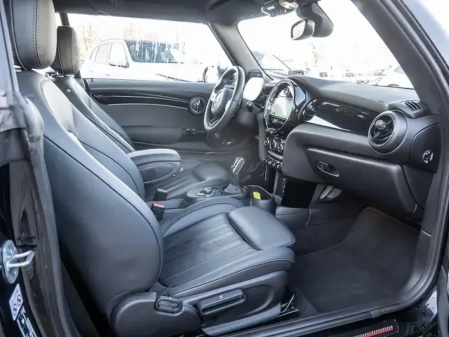 MINI John Cooper Works Cabrio