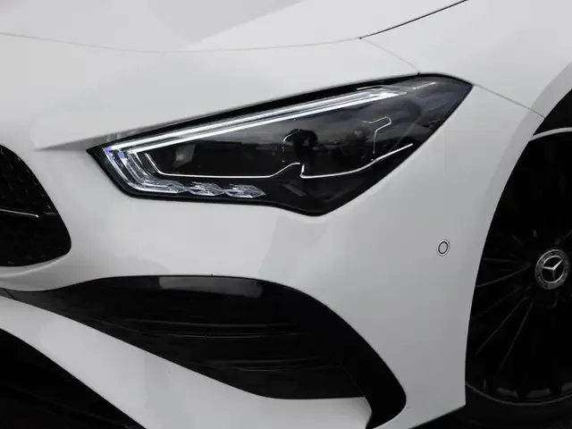 Mercedes-Benz CLA 220