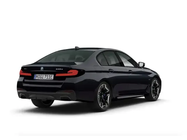 BMW 545