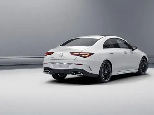 Mercedes-Benz CLA 200
