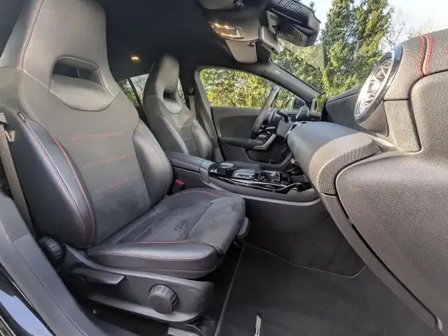 Mercedes-Benz CLA 45 AMG