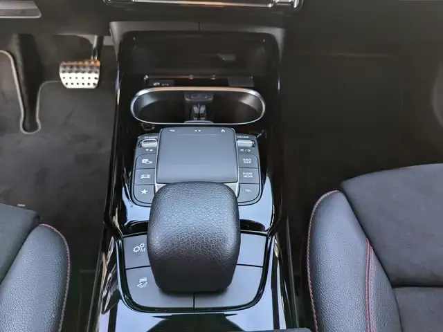 Mercedes-Benz CLA 45 AMG