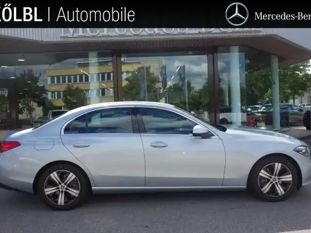 Mercedes-Benz C 180