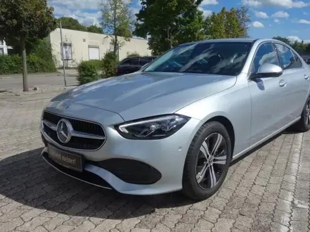 Mercedes-Benz C 180