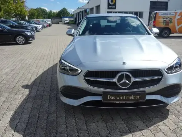 Mercedes-Benz C 180