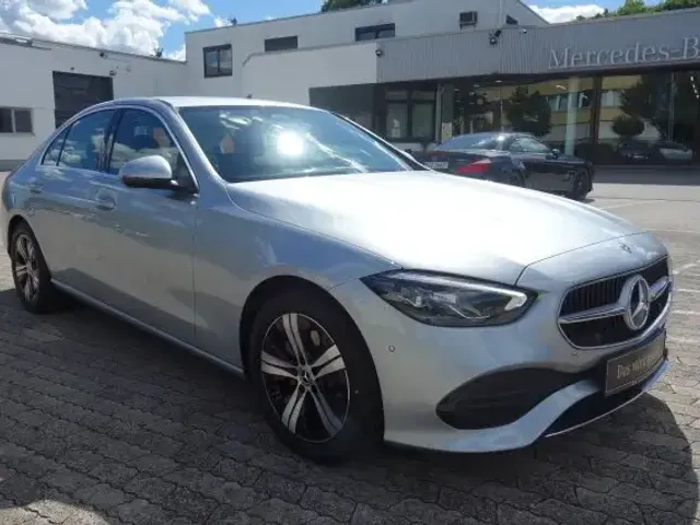 Mercedes-Benz C 180