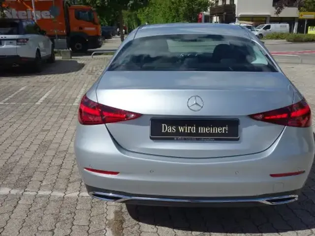 Mercedes-Benz C 180