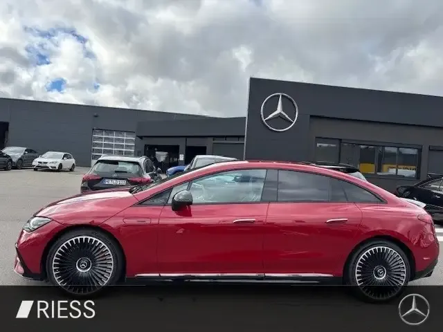 Mercedes-Benz EQE 53