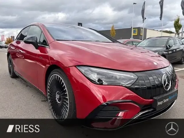 Mercedes-Benz EQE 53