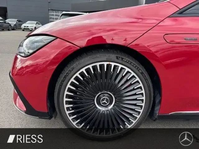 Mercedes-Benz EQE 53