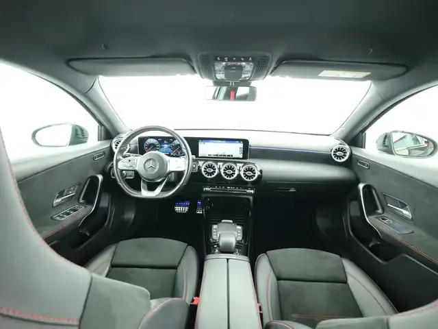 Mercedes-Benz A 35 AMG
