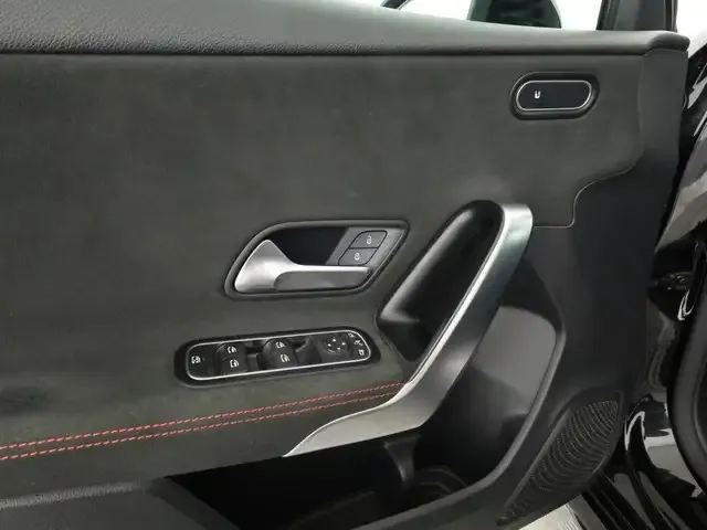Mercedes-Benz A 35 AMG