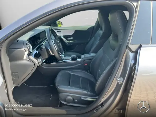 Mercedes-Benz CLA 220