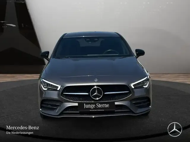 Mercedes-Benz CLA 220
