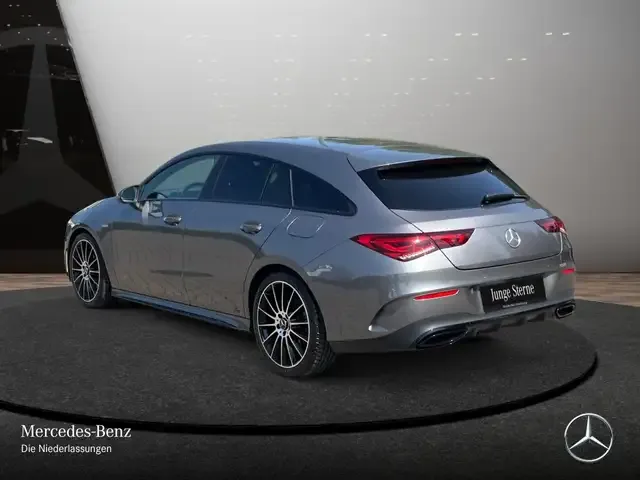 Mercedes-Benz CLA 220