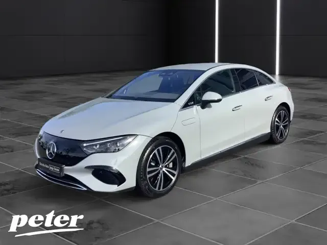 Mercedes-Benz EQE 300