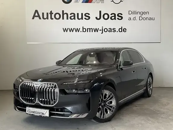 BMW 750