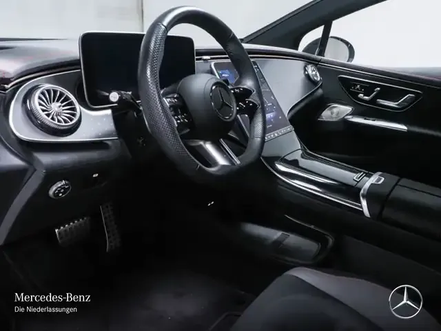 Mercedes-Benz EQE 300