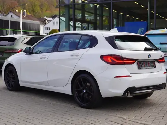 BMW 118