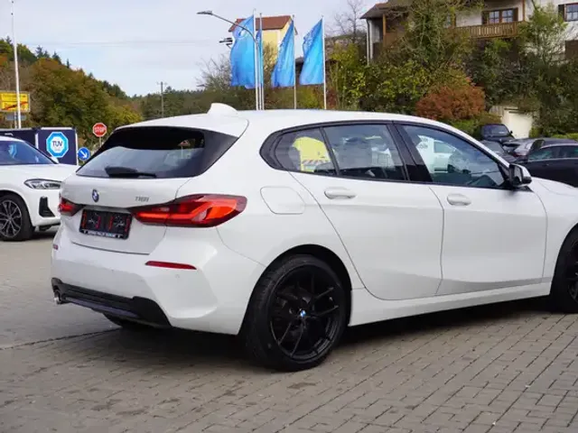 BMW 118