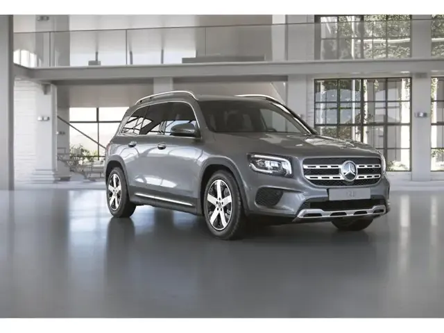 Mercedes-Benz GLB 220