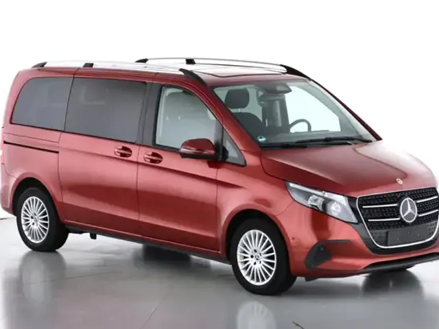 Mercedes-Benz V 220