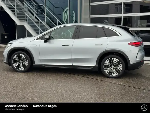 Mercedes-Benz EQE SUV