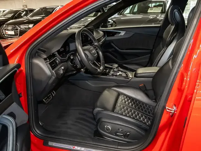 Audi RS4