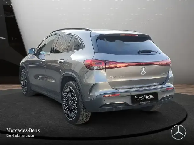 Mercedes-Benz EQA 300