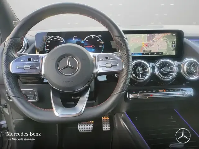 Mercedes-Benz EQA 300