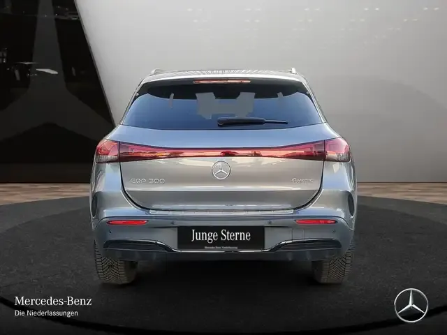 Mercedes-Benz EQA 300