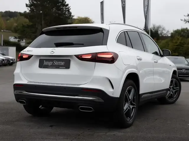 Mercedes-Benz GLA 250