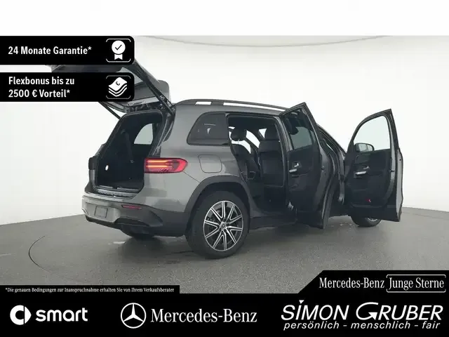 Mercedes-Benz EQB 300