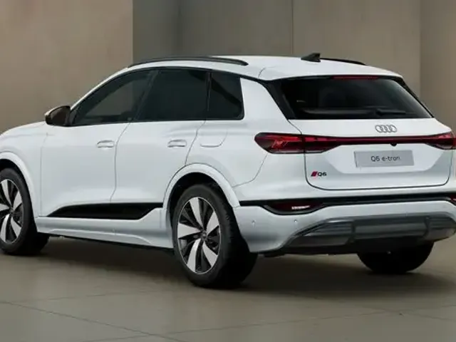 Audi Q6