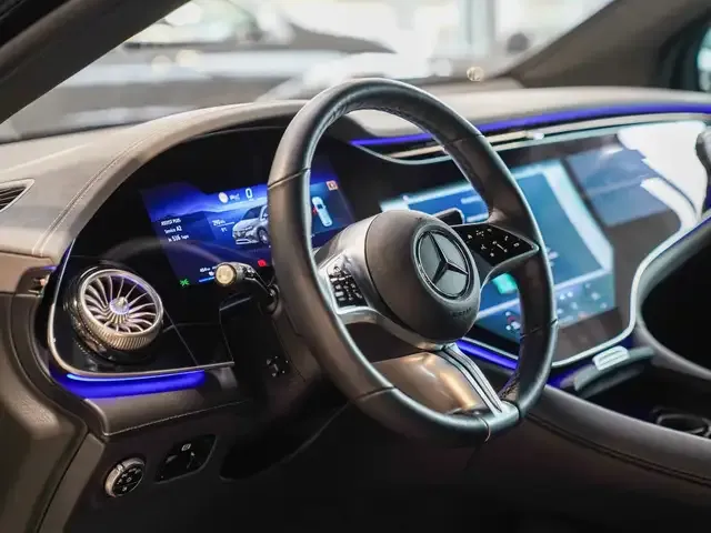 Mercedes-Benz EQE SUV