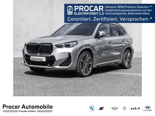 BMW iX1