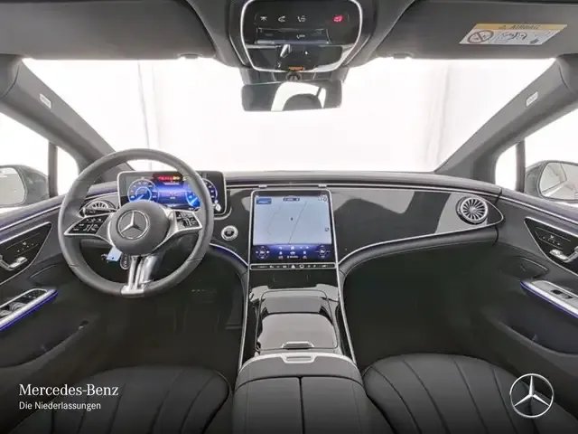 Mercedes-Benz EQE 300