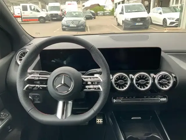 Mercedes-Benz B 250