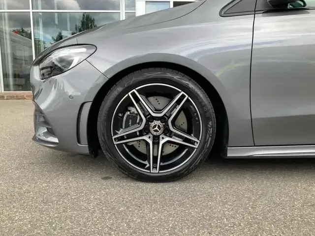 Mercedes-Benz B 250